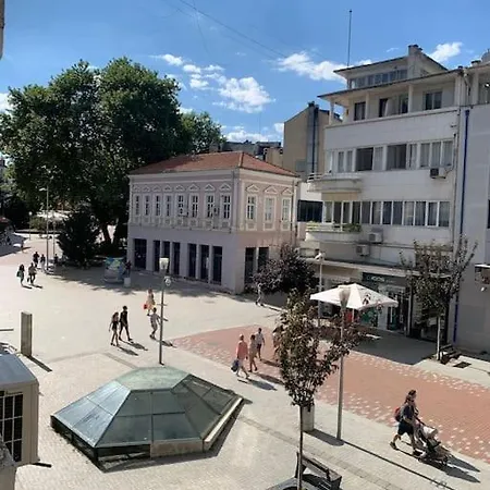 Apparent On The Main Street Апартамент