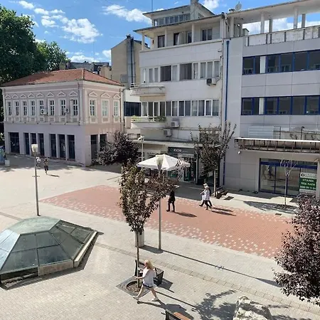 Apparent On The Main Street Апартамент *