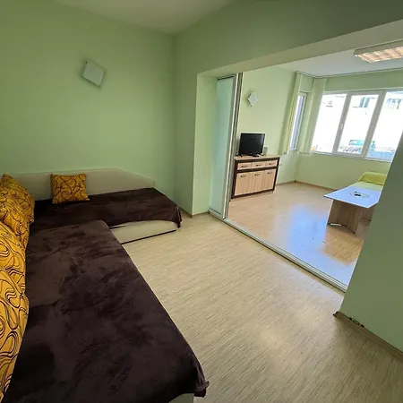 Apparent On The Main Street